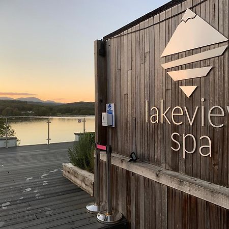 The Penthouse Bowness Luxury Loft Jacuzzi Bath & Complimentary Lakeview Spa Membership Dış mekan fotoğraf