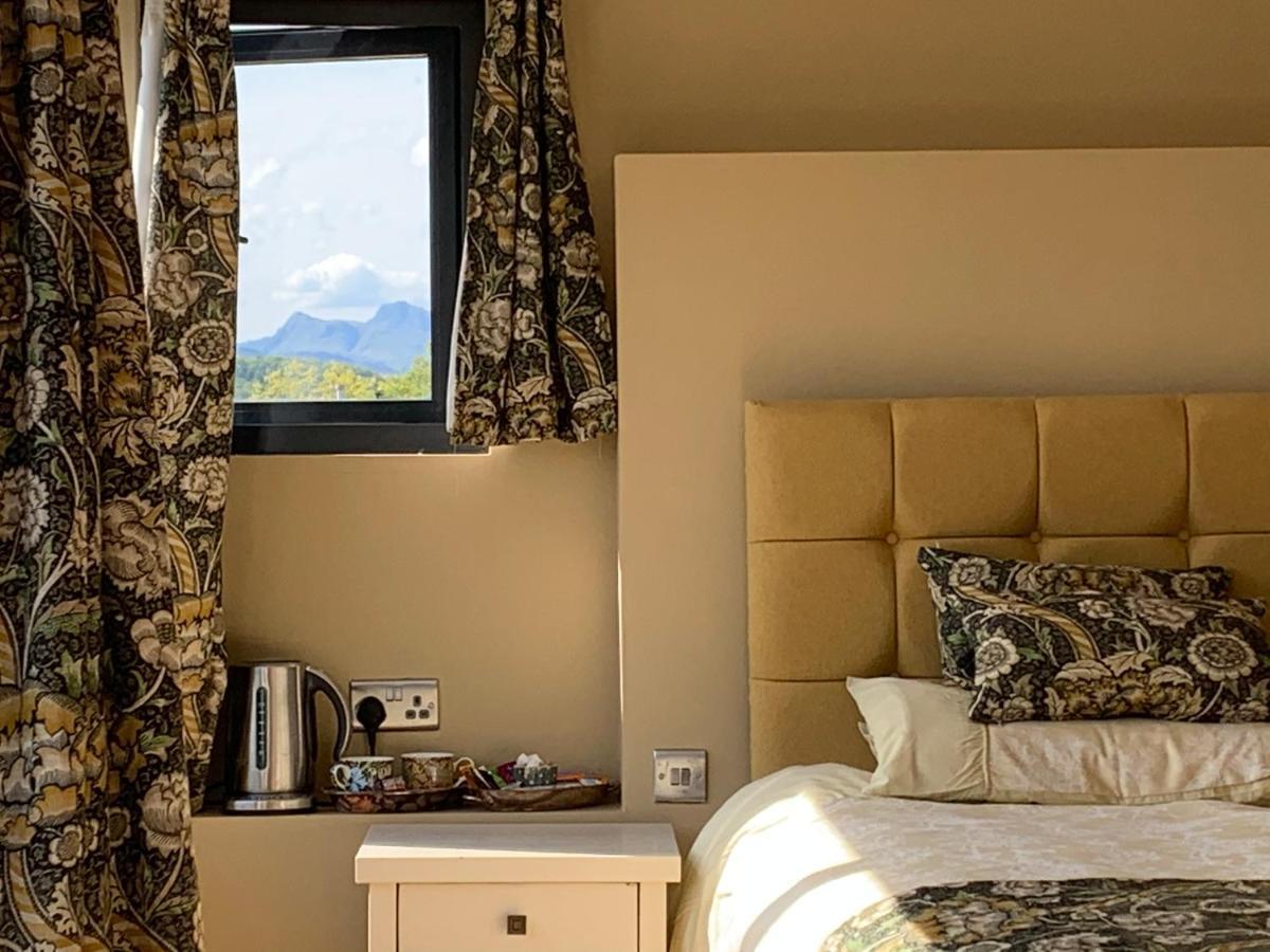 The Penthouse Bowness Luxury Loft Jacuzzi Bath & Complimentary Lakeview Spa Membership Dış mekan fotoğraf