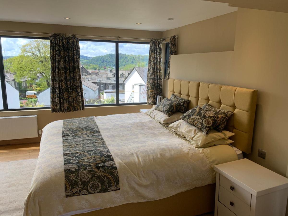 The Penthouse Bowness Luxury Loft Jacuzzi Bath & Complimentary Lakeview Spa Membership Dış mekan fotoğraf