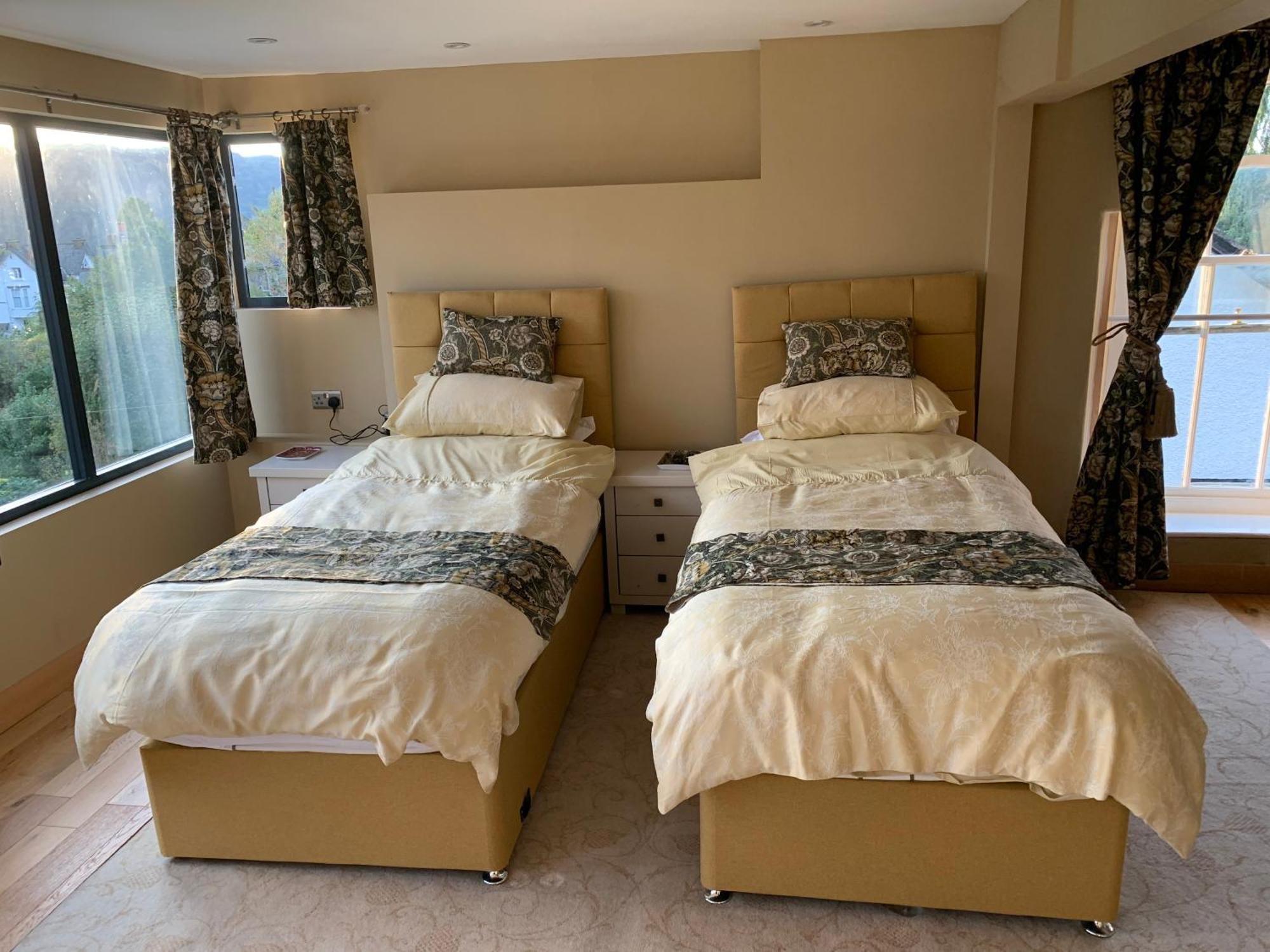 The Penthouse Bowness Luxury Loft Jacuzzi Bath & Complimentary Lakeview Spa Membership Dış mekan fotoğraf
